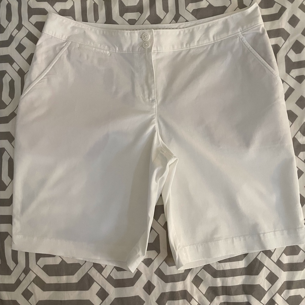 Tommy Bahama white shorts